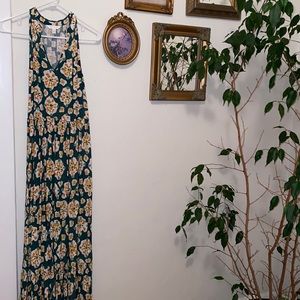Lauren Conrad green patterned maxi dress, sleeveless, size L.